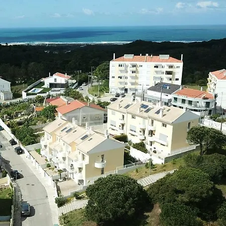 Costa Kite & Surf House 홈스테이